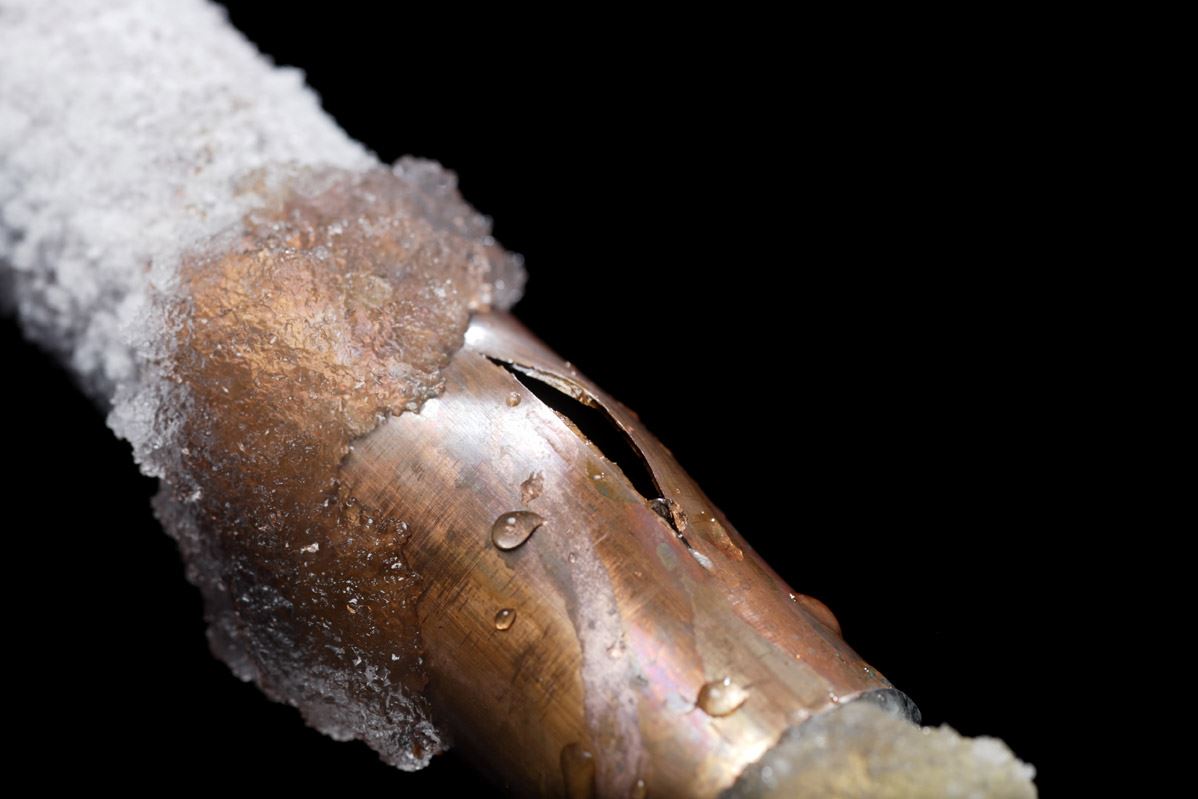 frozen pipe.jpg